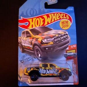 Hot Wheels ‘19 Ford Ranger Raptor